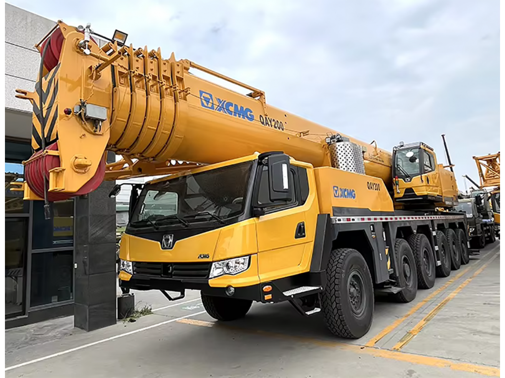 รถเครน XCMG 200 Ton Crane